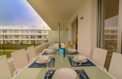 Belaire 4 bedroom apartment - Photo 1