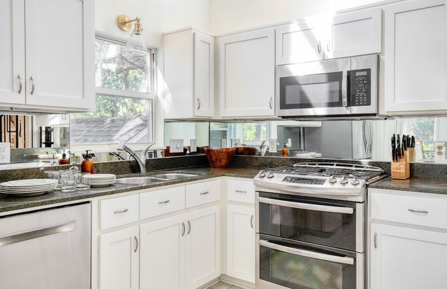 Hemlock by Avantstay Minutes From Folly Beach w/ Multiple Patios - Foto 5