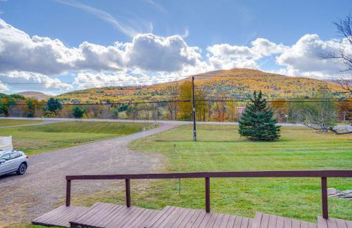 Peaceful Catskills Condo with Deck and Mountain View! - Foto 2