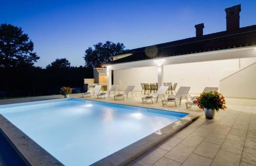 Lovely house Piljan - Foto 7