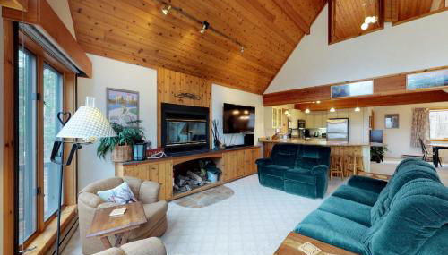 South Hill Lodge - Photo 3