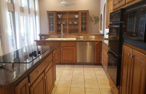 Fully furnished lakefront Retreat - Foto 9