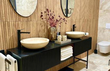 Sanierte 5 Zimmer Luxus Standard Apartment auf 350qm - Foto 27