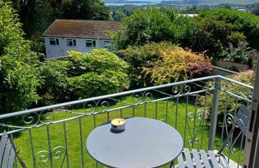 Sea Gem - large holiday cottage in Tenby with private parking - Foto 1