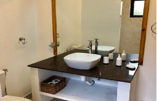 Castaway Lodge - Photo 18