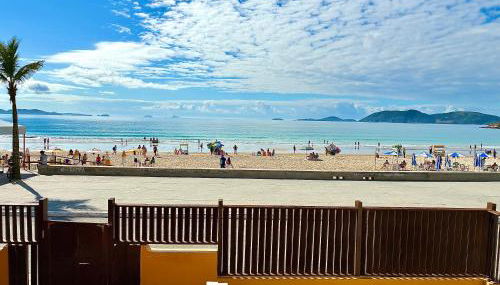 Flat Pé na Areia Cabo Frio - Foto 1