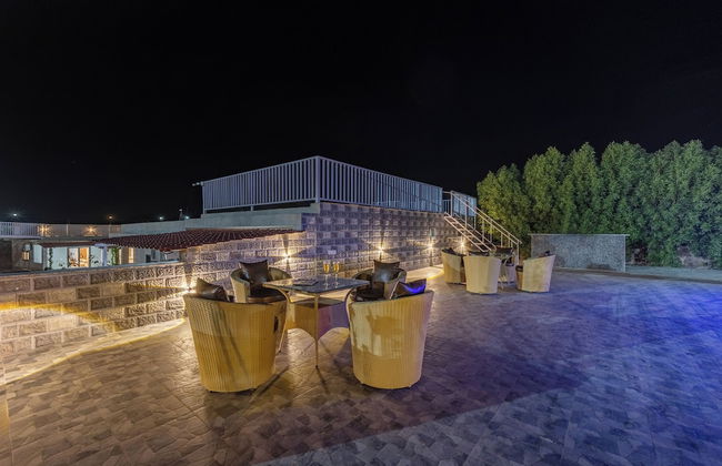 ELIVAAS 5 BHK With Pvt Pool - Zenora - Foto 75