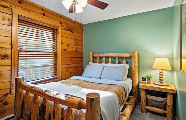 Deer Haven Cabin by Avantstay Waterfront Dock + Firepit - Foto 3