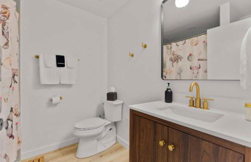 NEW! CowboyPool* 2Kings* Sleeps12* GroupTrip* - Foto 48