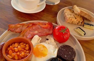 The Cwtch,Self Contained Coastal Annex Freshwater - Photo 30