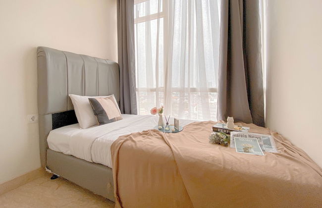 Elegant And Nice 2Br At Menteng Park Apartment - Photo 10