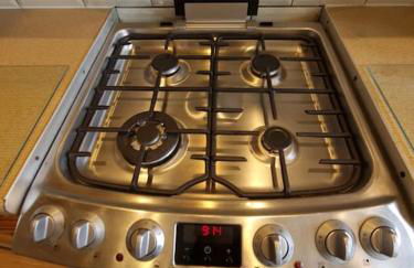 London Luxury 6 Bedroom Family House Sleeps 12 people Parking for 4 Cars Close to tube. - Foto 42