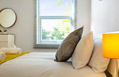 Jasmine Villa A - Ideal for QMC & Uni - Free parking - Photo 9