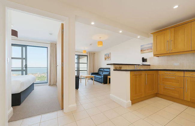 Westbeach Holiday Apartments - Photo 20