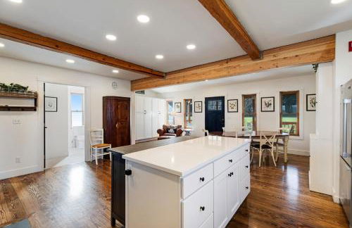 Historic Officer's Farmhouse at OLF - Foto 14