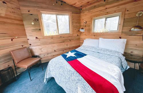 Garland Treehouse Villa: Patio Feasts & Creekside by Vacation Your way - Foto 44