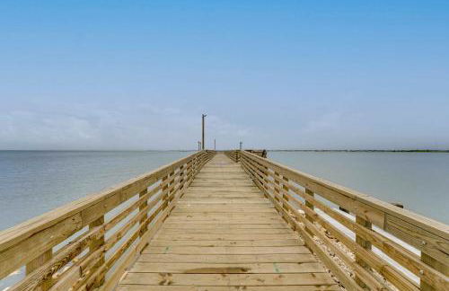 Fish and Boat Home with Spacious Yard in Seadrift - Foto 36