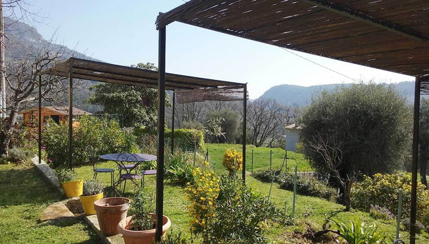 Zona de juegos infantil al aire libre