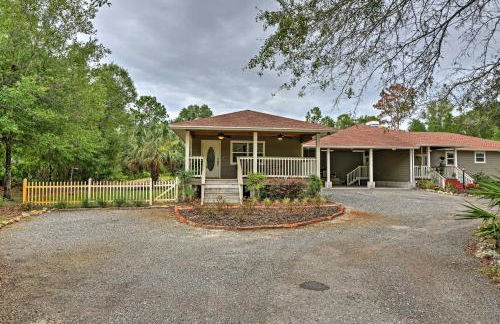 Crystal River Cottage on 1 Acre with Deck and Porch! - Foto 2