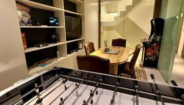 Central London Designer Home w Game Room and AC - Foto 5