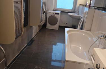 Work and Stay Lüdenscheid 8 Betten 4 Schlafzimmer 2 Duschen mit Billiard und Beamer - Foto 16