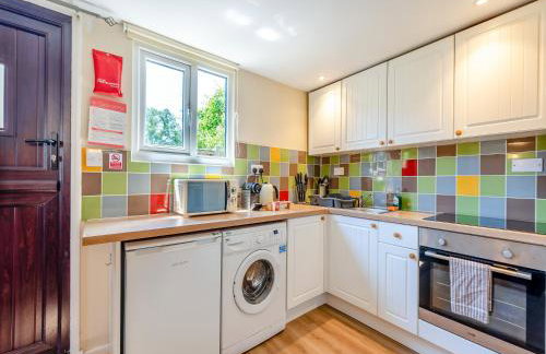 Stag Lodge - Photo 4