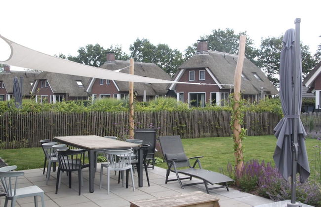 Villa With Large Garden in a Holiday Park - Foto 11