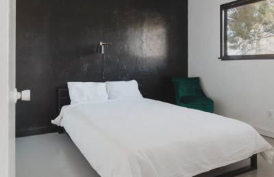 Spacious 4-bedroom cabin on secluded private land - Foto 20