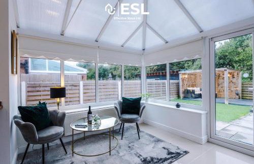 Open Plan - 3 Bedroom House - Garden and Outdoor Seating - Driveway Parking - Short Drive to City Centre - Foto 37