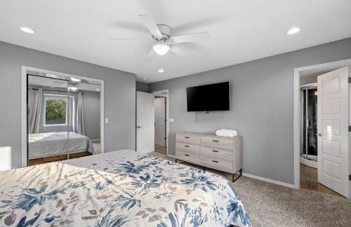 Lake Retreat Hot Tub Game Room Grill - Foto 25