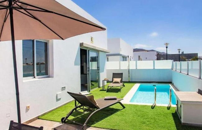 Villa Janubio With 3 Bedrooms and 2 Bathrooms - Photo 1