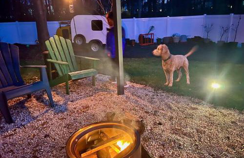 Space To Chill & Work in the Center of Everything - Foto 2