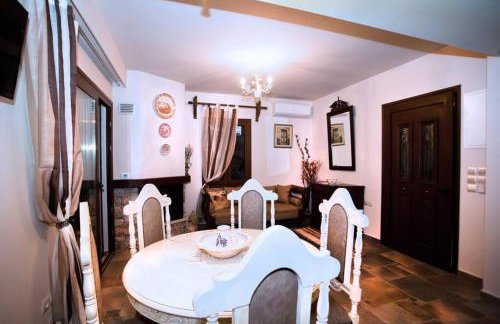 NIKIS SEASIDE HOUSE - Photo 12