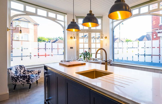 Dragon Court - 3 Beds Office Terrace Garden - Photo 10