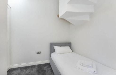 4 bedroom house close to Walmgate bar sleeps 7 - Foto 22