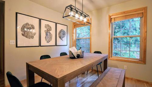 River Rock Chalet :: Hot Tub, Pets, Stevens Pass - Foto 4