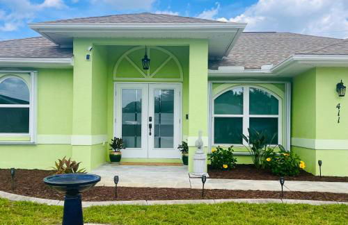 Beautiful Modern House with Private Saltwater pool - Foto 3