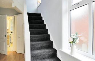 Spacious 3BR by Avalora Shortlets & Serviced Accommodations Queensway with big garden, Near train station - Foto 58