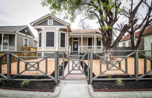 Restored Historic 2br/1.5ba House Near Downtown - Foto 2