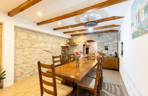 Villa Bella Pietra with private pool, sauna - Photo 17