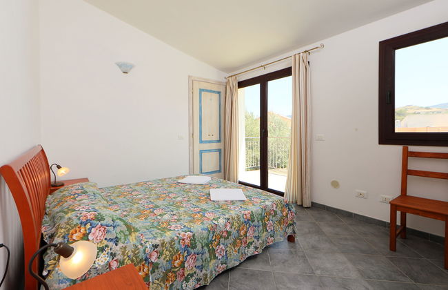 1 bedroom Apartment in Valledoria with garden and terrace - Photo 9