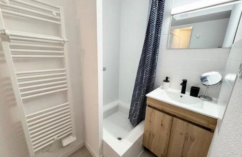 Lovely T2 - Terrasse & jardin - 50m des plages - Foto 17