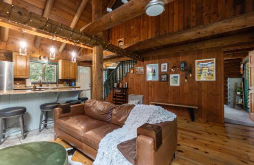 Whitehorse Mountain Retreat - Hot tub - Fireplace - Foto 12