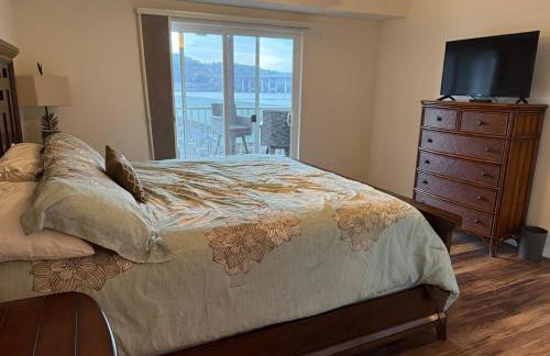 Lake Front and Calm Waters at Miramar 3BR 2BA - Photo 7