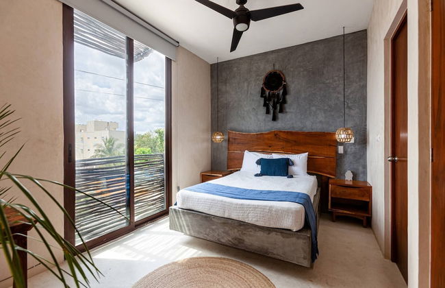 Magical Ph In Town Wprivate Rooftop Glass Tub - Photo 2