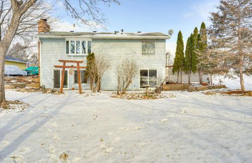 Charming Savage Home with Yard 18 Mi to Minneapolis - Foto 24