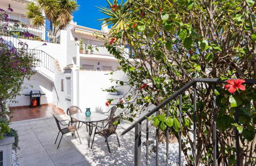 Sunny flat with pool by Costarentals - Ref 52 - Photo 32