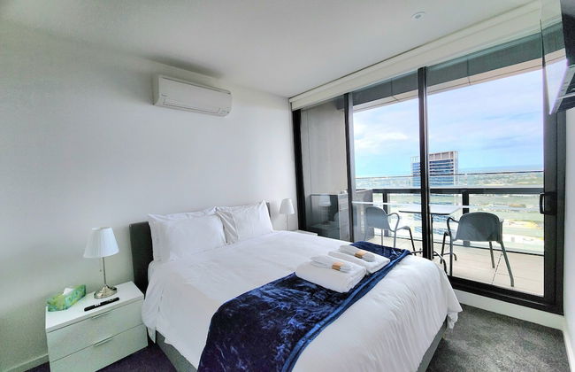 Melbourne Lifestyle Apartments - Best Views on Collins - Photo 49