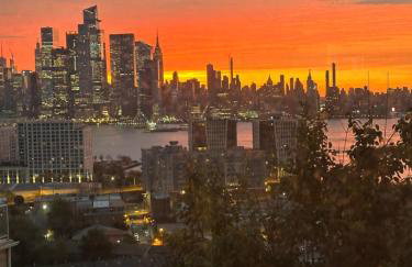 Cozy Comfy with AMAZING NYC Views 15min to Manhattan T SQ - Foto 1