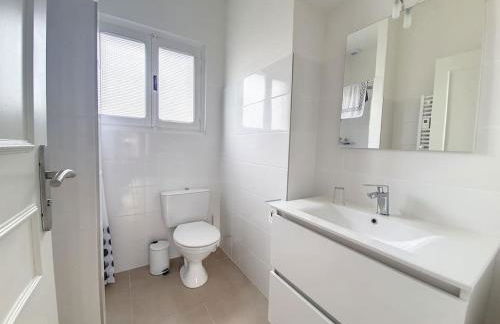 Grande villa entièrement rénovée avec piscine - Foto 11